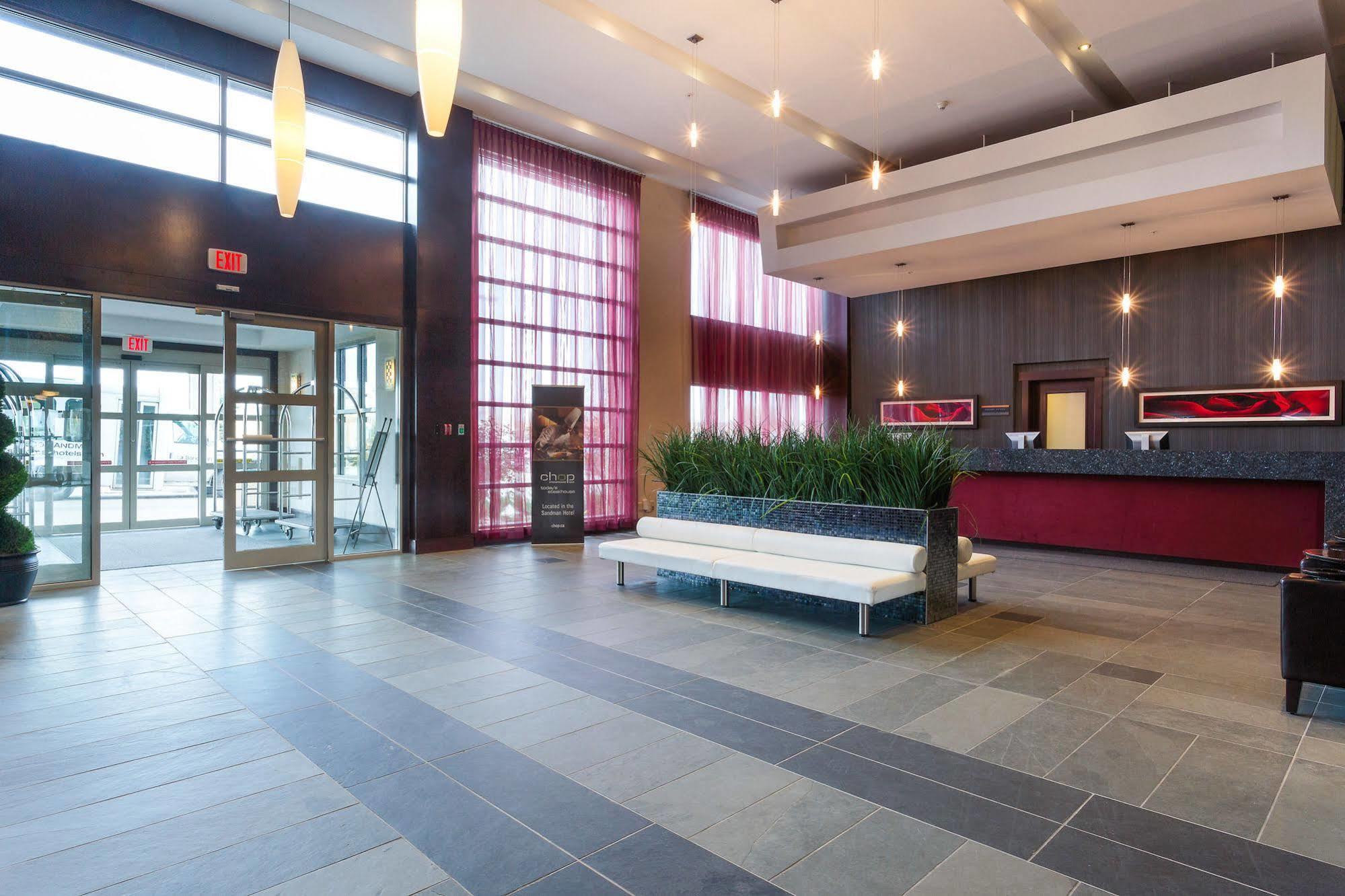 Sandman Hotel & Suites Winnipeg Airport Exterior foto